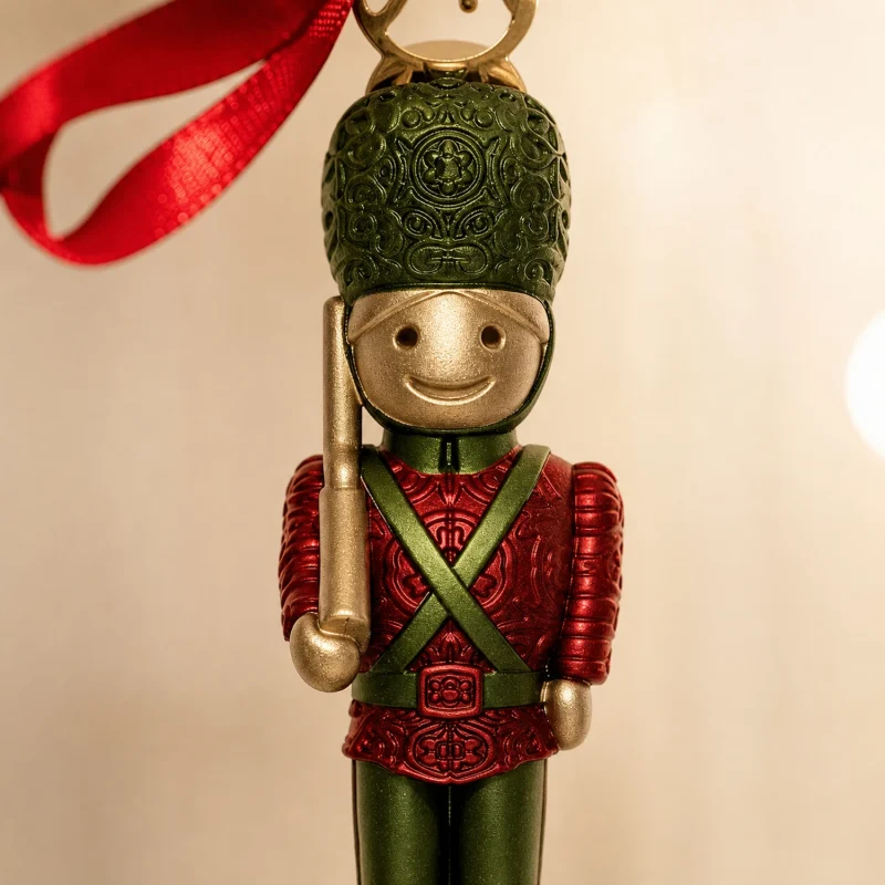 Addobbo per Albero Arthur Kingsley Oro Rosso e Verde Dipinto a Mano