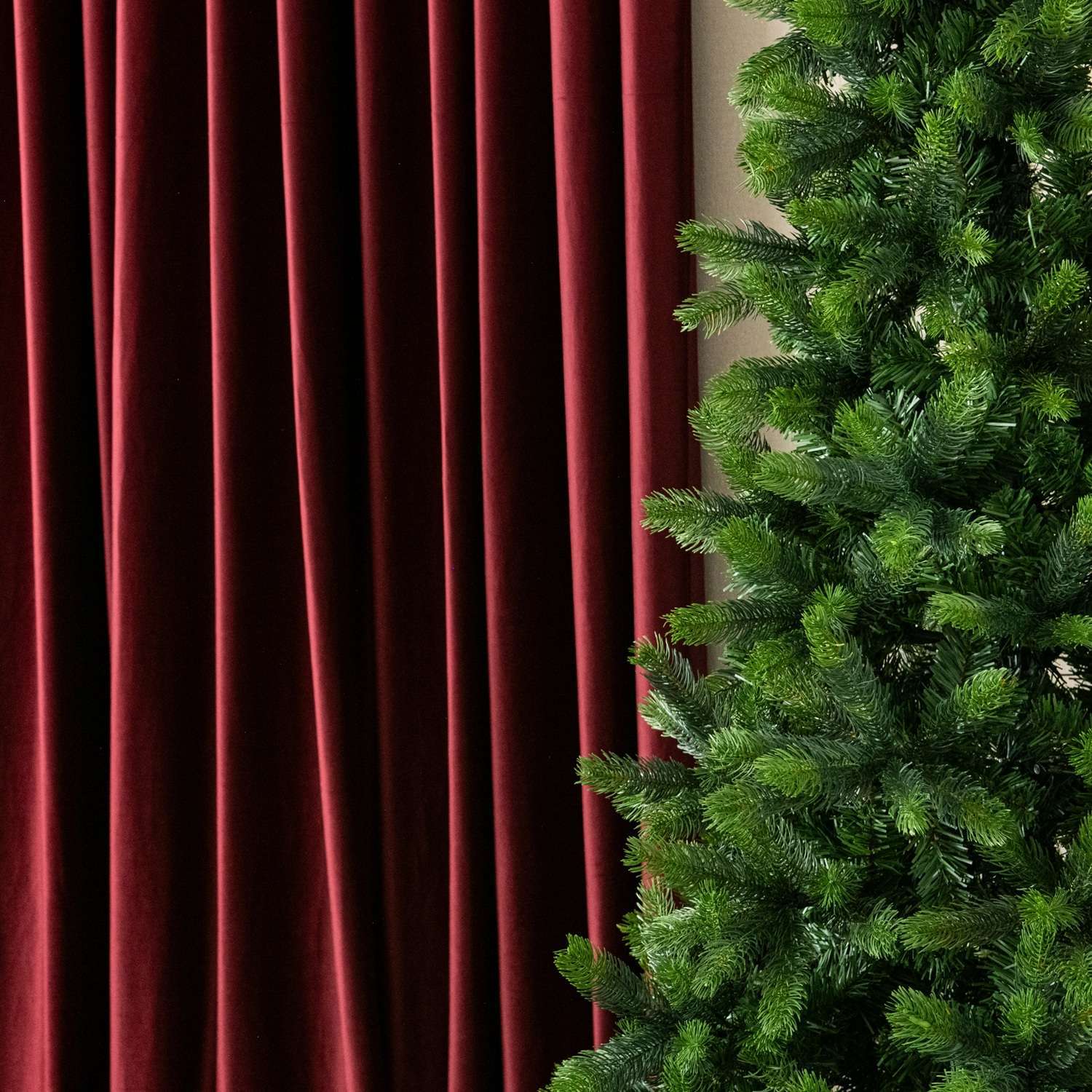 Albero di Natale Slim Verde Abete Monte Cimone Real Touch h 150 cm ø 54 cm - immagine 5