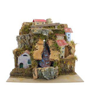 Crèche Village avec cascade centrale 24x21x21 cm, échelle 1:20 pour statues 10 cm