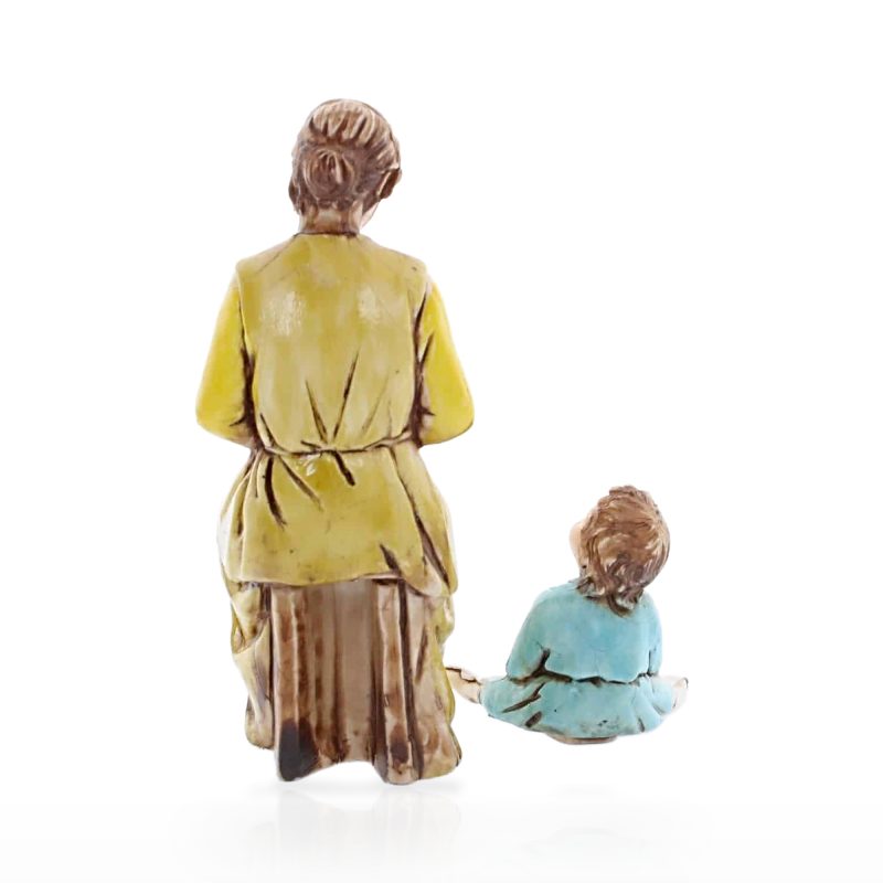 Donna che Rammenda e Bambino Standard 10 Stile Napoletano per Presepi in Scala 1:20