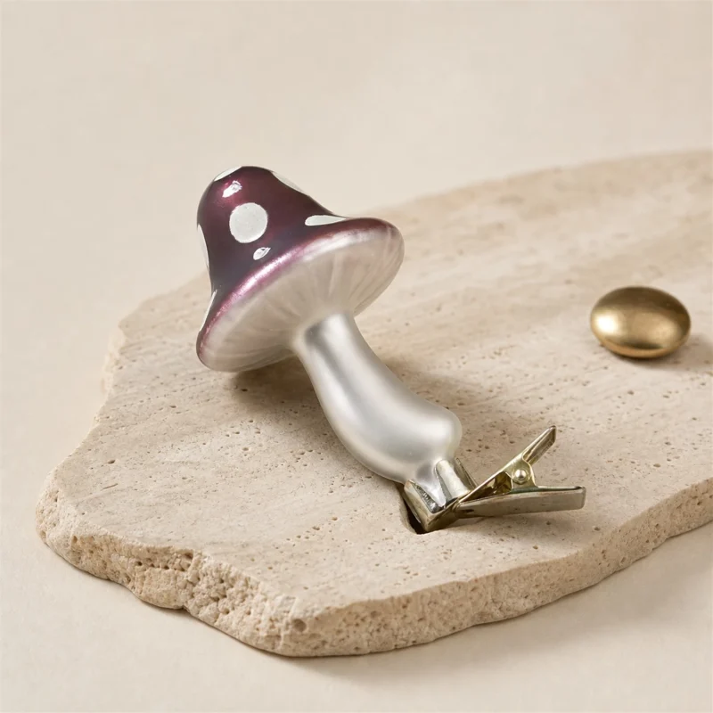 Set 3 funghi pois in vetro con clip h 9 cm bianco marsala