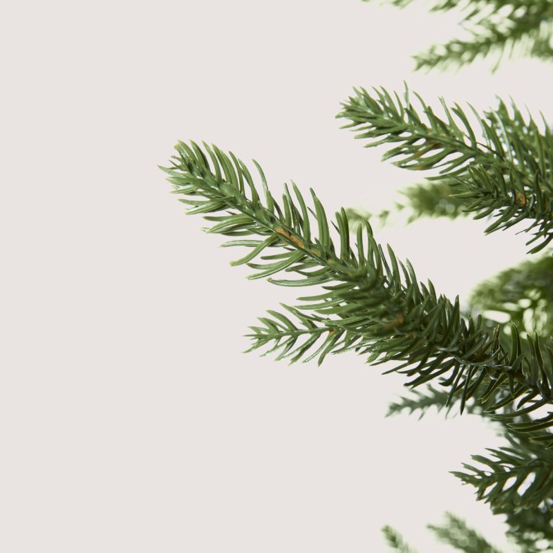 Sapin de Noël Everest Total Real Touch h 210 cm ø 137 cm