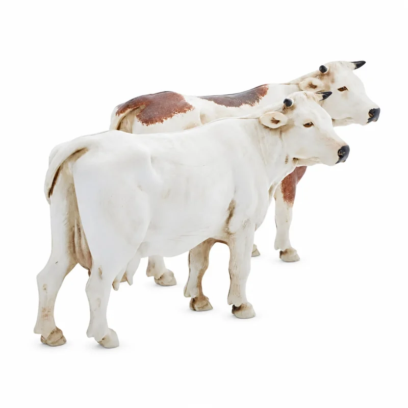 Lot de 2 vaches assorties Standard 10 pour crèche à l’échelle 1:20